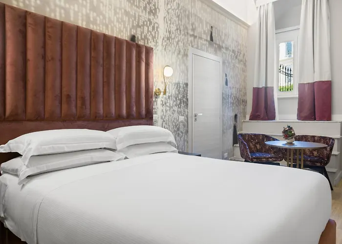 Gh Trevi Fountain 4* Rom